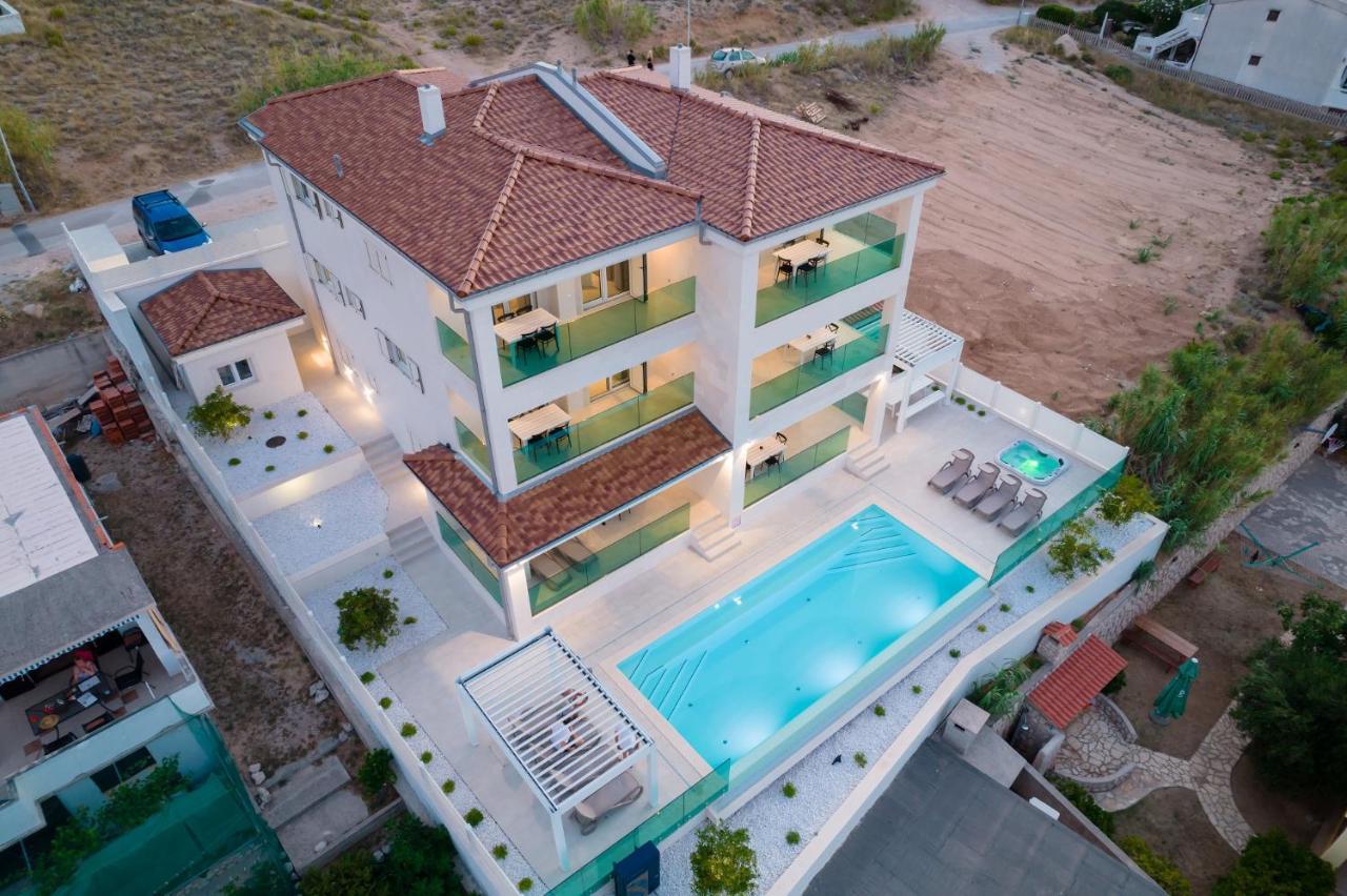 Apartvilla Pag 파그 외부 사진